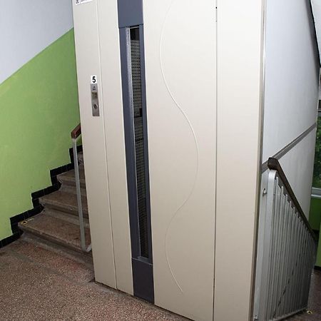 Lovely One Bedroom Apartment Nové Zámky Екстериор снимка