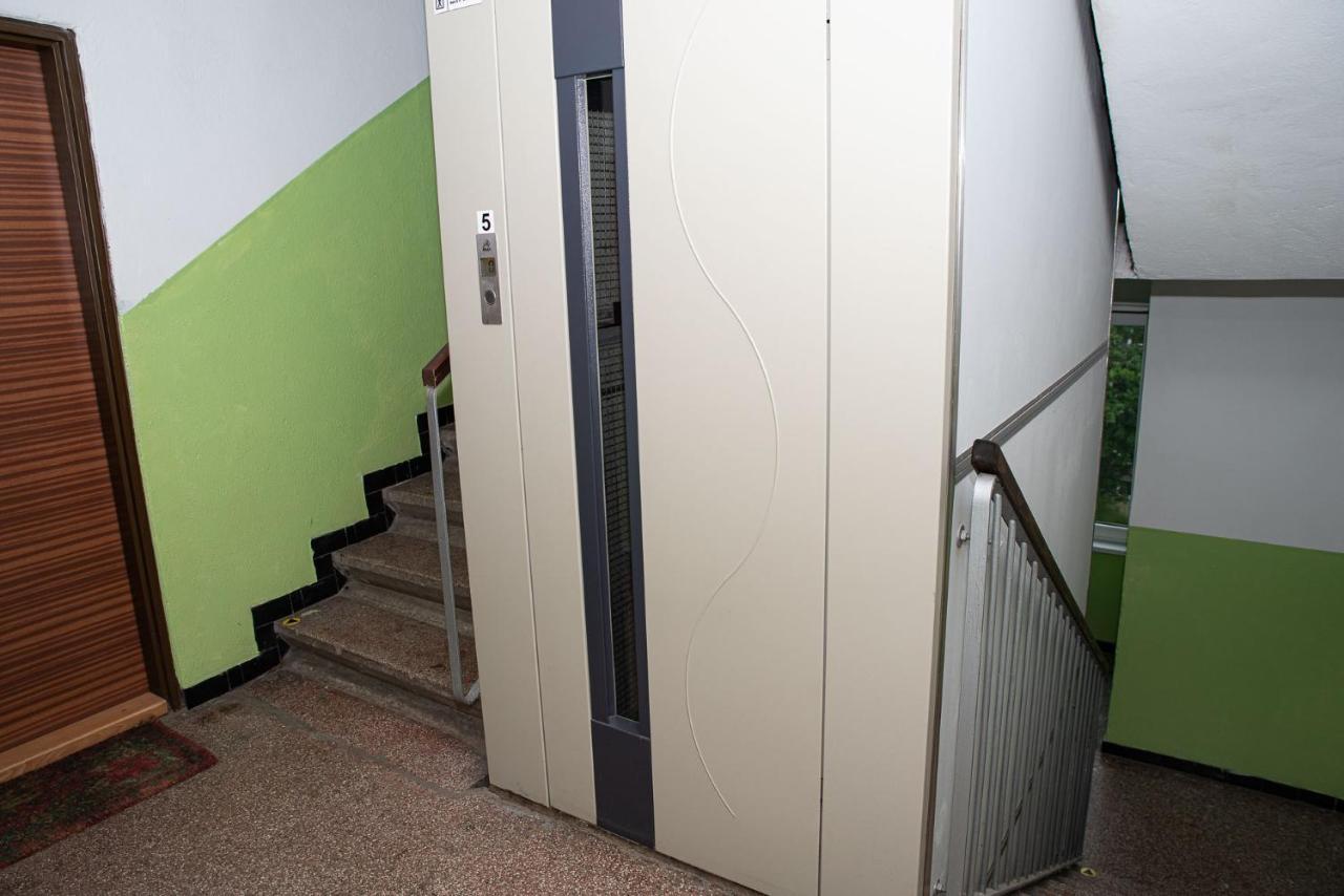 Lovely One Bedroom Apartment Nové Zámky Екстериор снимка