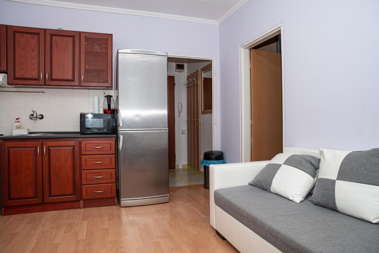 Lovely One Bedroom Apartment Nové Zámky Екстериор снимка