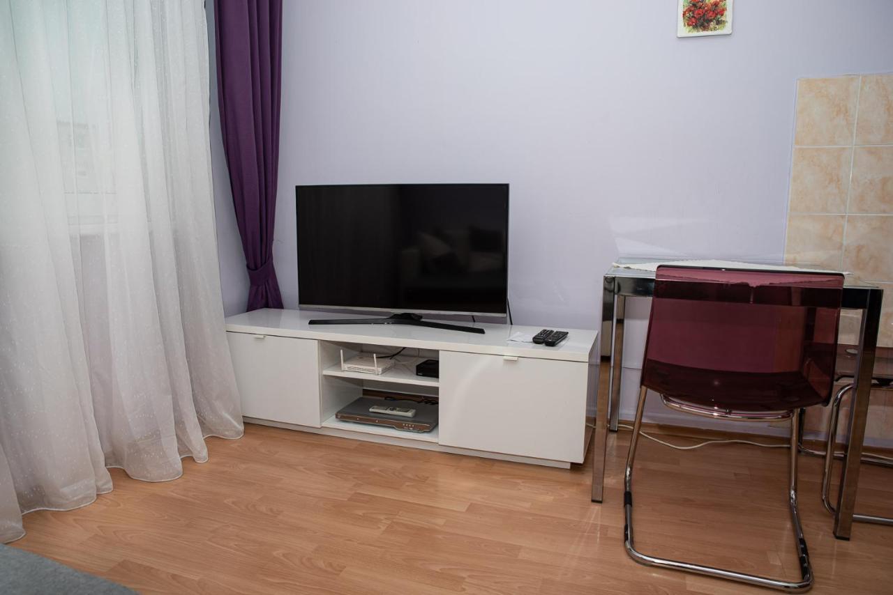 Lovely One Bedroom Apartment Nové Zámky Екстериор снимка
